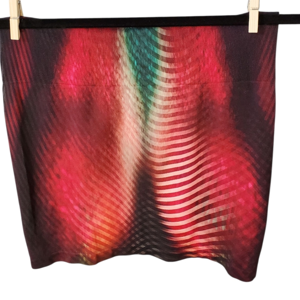 PrettyLittleThing Multi Color Pattern Mini Skirt Size Medium - Picture 2 of 9